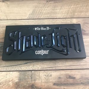 Kat Von D Shade + Light contour